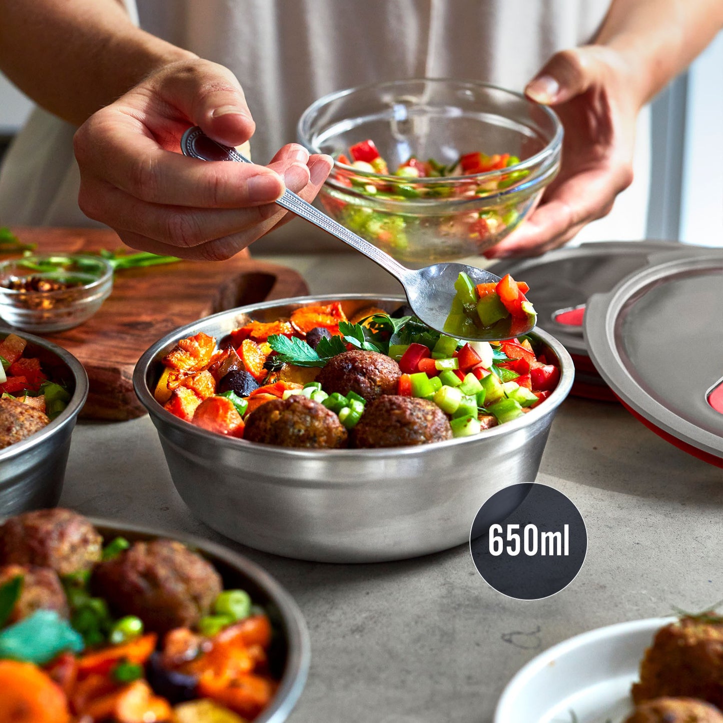 Multifunktionsbox aus Edelstahl, rund, 650 ML